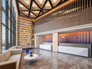 holiday inn express beijing lize business district by ihg