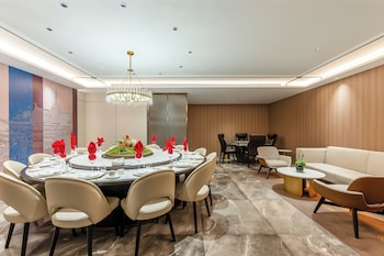 holiday inn express beijing lize business district by ihg