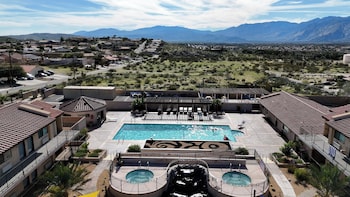 relax hotel and spa