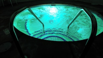 relax hotel and spa