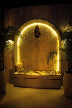 casa elixir boutique