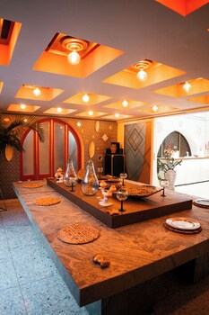 casa elixir boutique