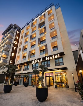 april hotel