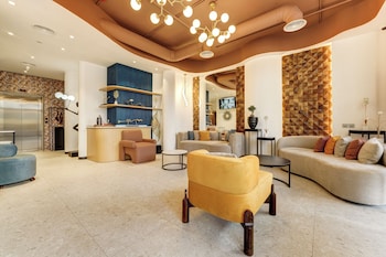 April Hotel,,4 star