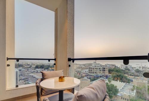 april hotel
