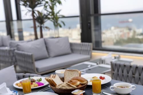 april hotel