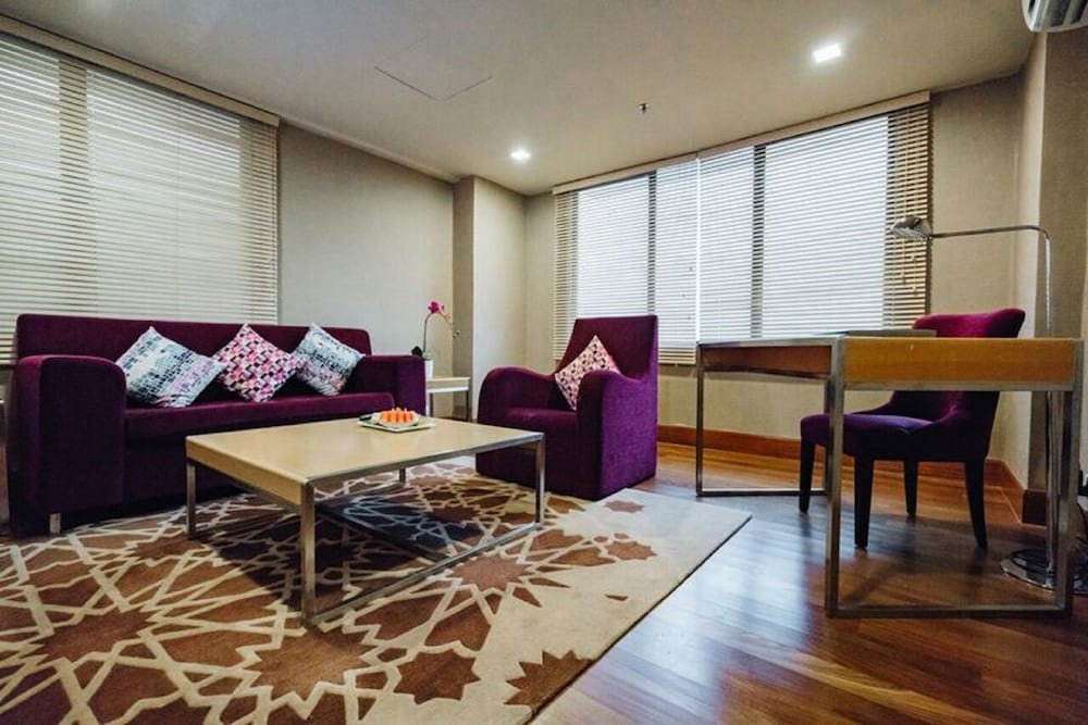 raia hotel kota kinabalu