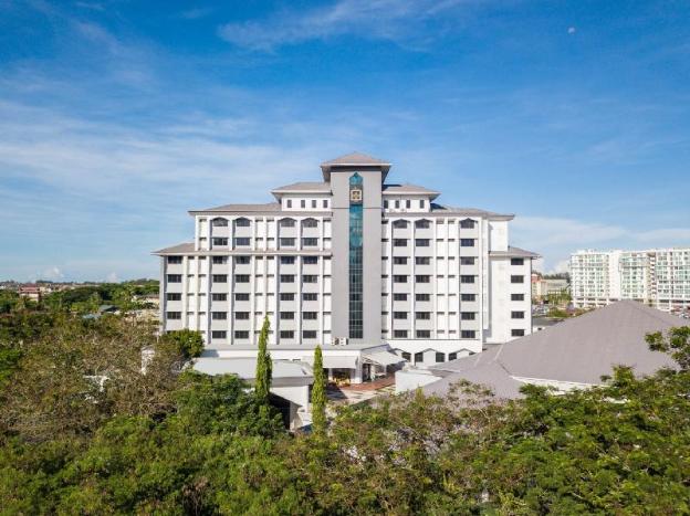 raia hotel kota kinabalu