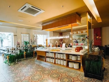 raia hotel kota kinabalu