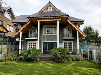summershade homestay
