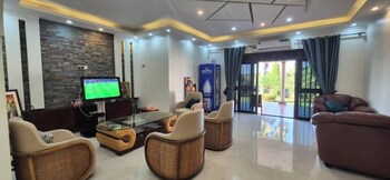 Pariyova Country Hotel,,3 star