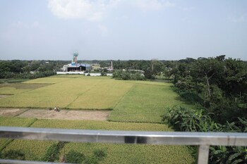 Kishoreganj Haor Resort,,2 star