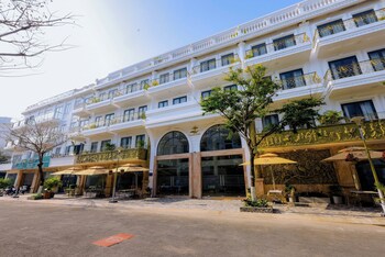 cannes hotel