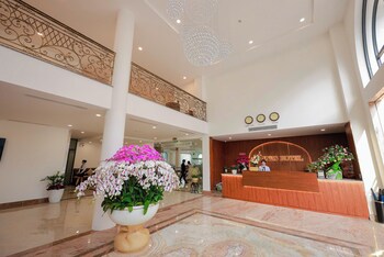 Cannes Hotel,,3 star