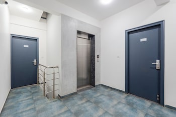 hotel royal manyaa
