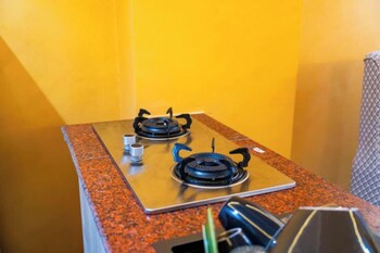 Villaroma Furnished Penthouse Suites,,3 star