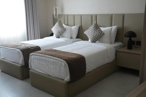 golden suites hotel