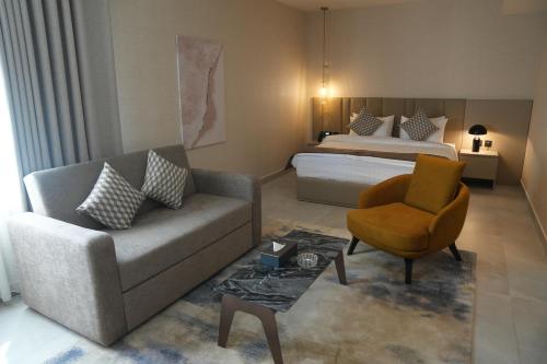 golden suites hotel