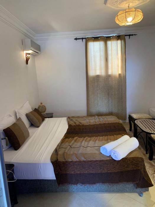 riad la joie