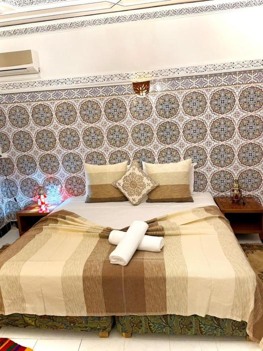 riad la joie