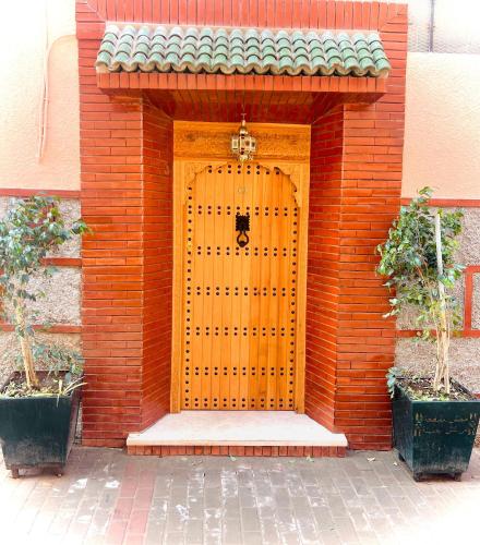 riad la joie
