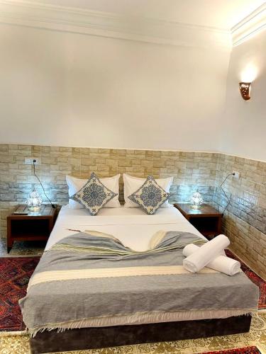 riad la joie