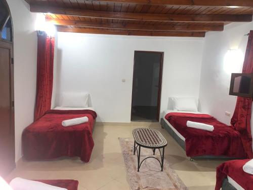 riad la joie