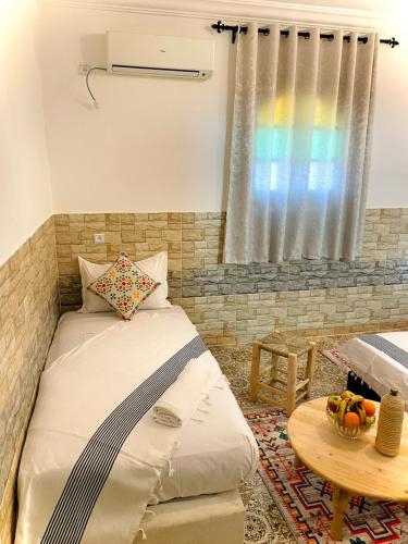 riad la joie