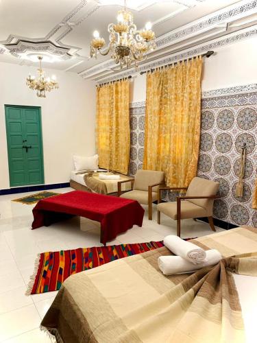 riad la joie