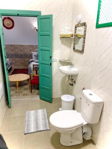 riad la joie