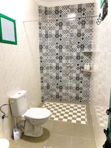 riad la joie
