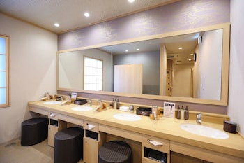 natural hot springs higoromo no yu dormy inn yokkaichi