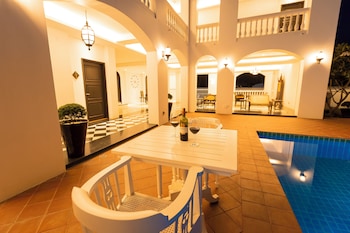 queen thanbula hotel bagan