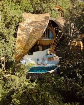 Cocoon Reserve,,4 star