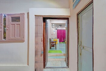 via shree gopal inn
