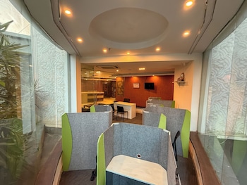 C Suites 1216 Vj Grand Central,,2 star