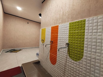 Hotel Mawar Inn,,2 star