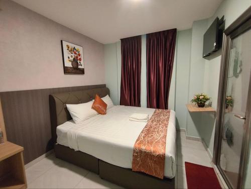 hotel mawar inn