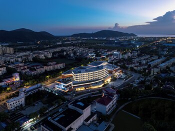 atour hotel