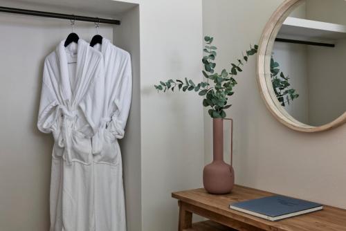 apanemo private suites