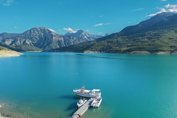 Lake Kremasta Hotel,,0 star