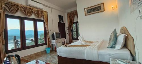 phonevichith riverside hotel houayxai