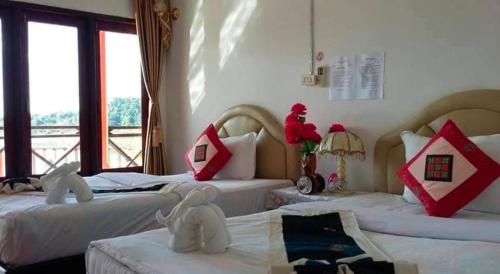 phonevichith riverside hotel houayxai