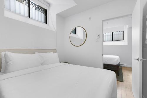 the alexander hotel old montreal