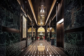 buddy feely hotel