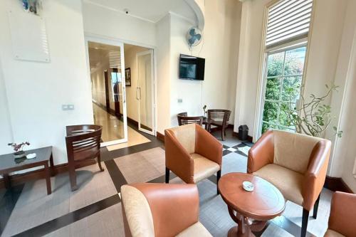 madina inn hotel and hostel yogyakarta