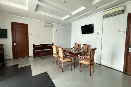 madina inn hotel and hostel yogyakarta