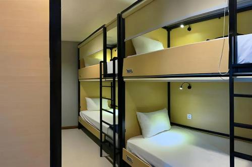 madina inn hotel and hostel yogyakarta