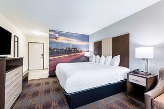 baymont inn and suites huntsville airport madison