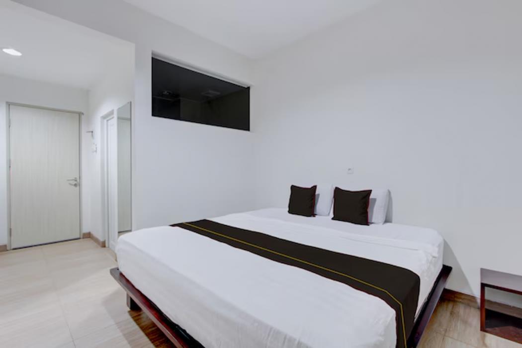 townhouse oak near the park mall solo